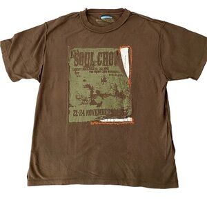 3/$30 - DUNNES STORE Brown Graphic T-Shirt in Small